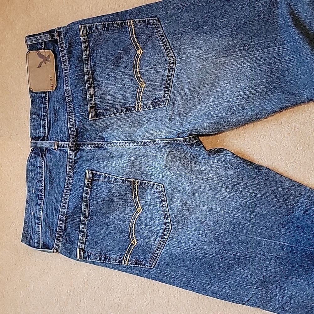 American Eagle Outfitters Relaxed Straight Jeans